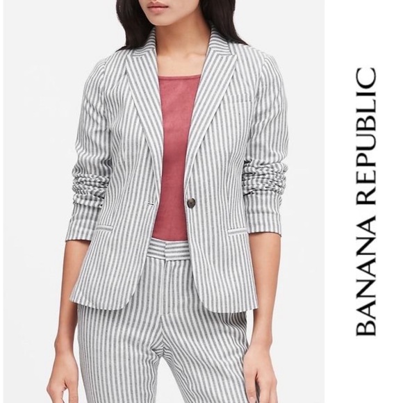 Banana Republic Jackets & Blazers - Banana republic navy white striped blazer NEW 10